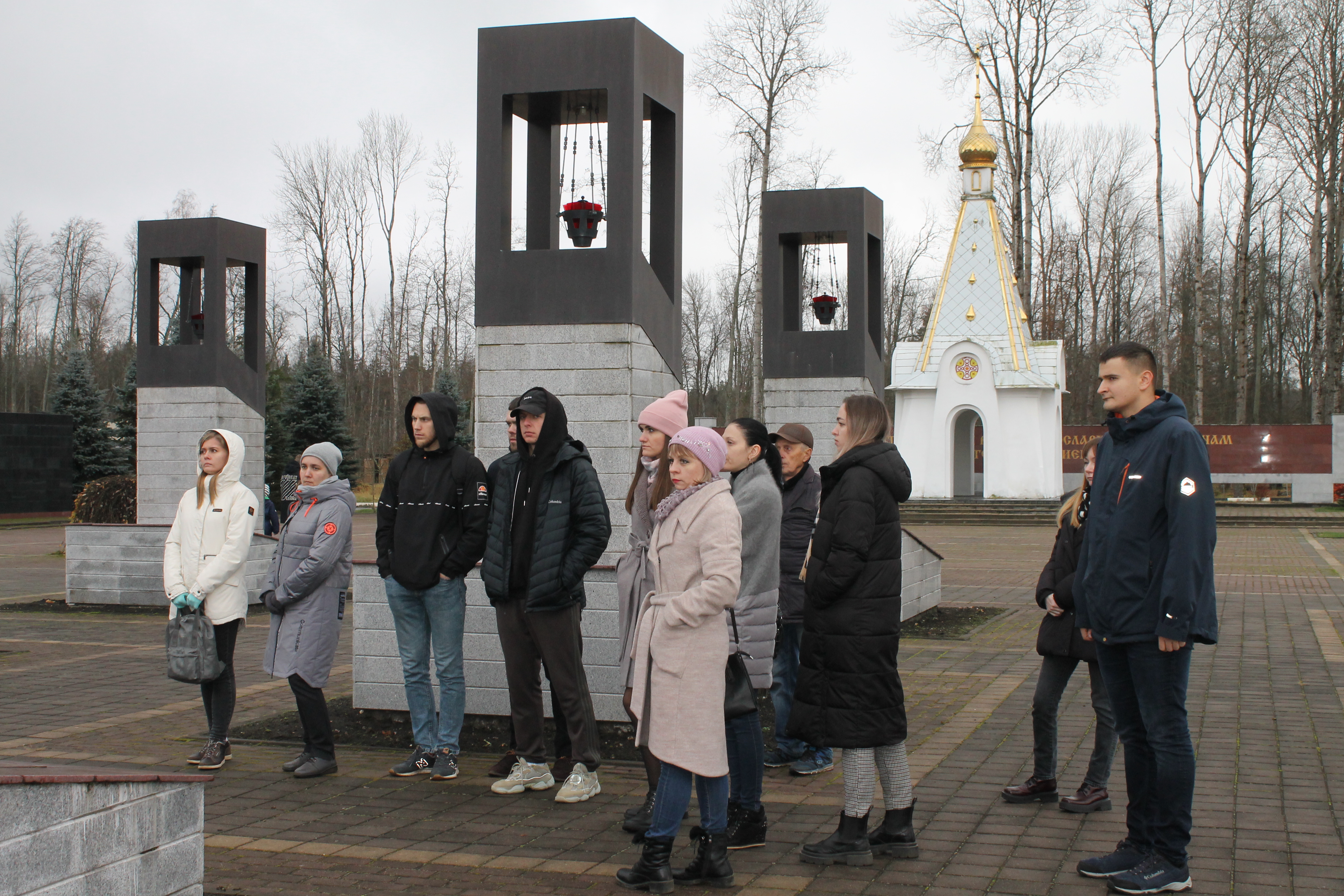 Село хацунь брянская область. Хацунь мемориальный комплекс. Хацунь Брянская область. Хацунь мемориальный Куракин. Хацунь Клинцовский район.